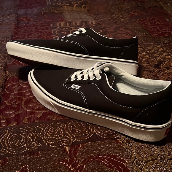 Vans Other - Vans Authentic Comfycush Era